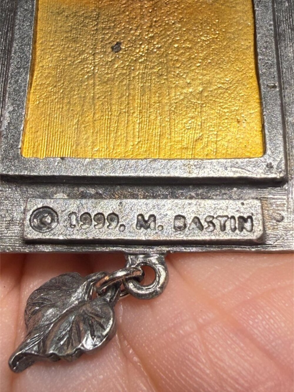Marjolein Bastin Mother Brooch Vintage Love Begins With Mother Dangle - Picture 3 of 7